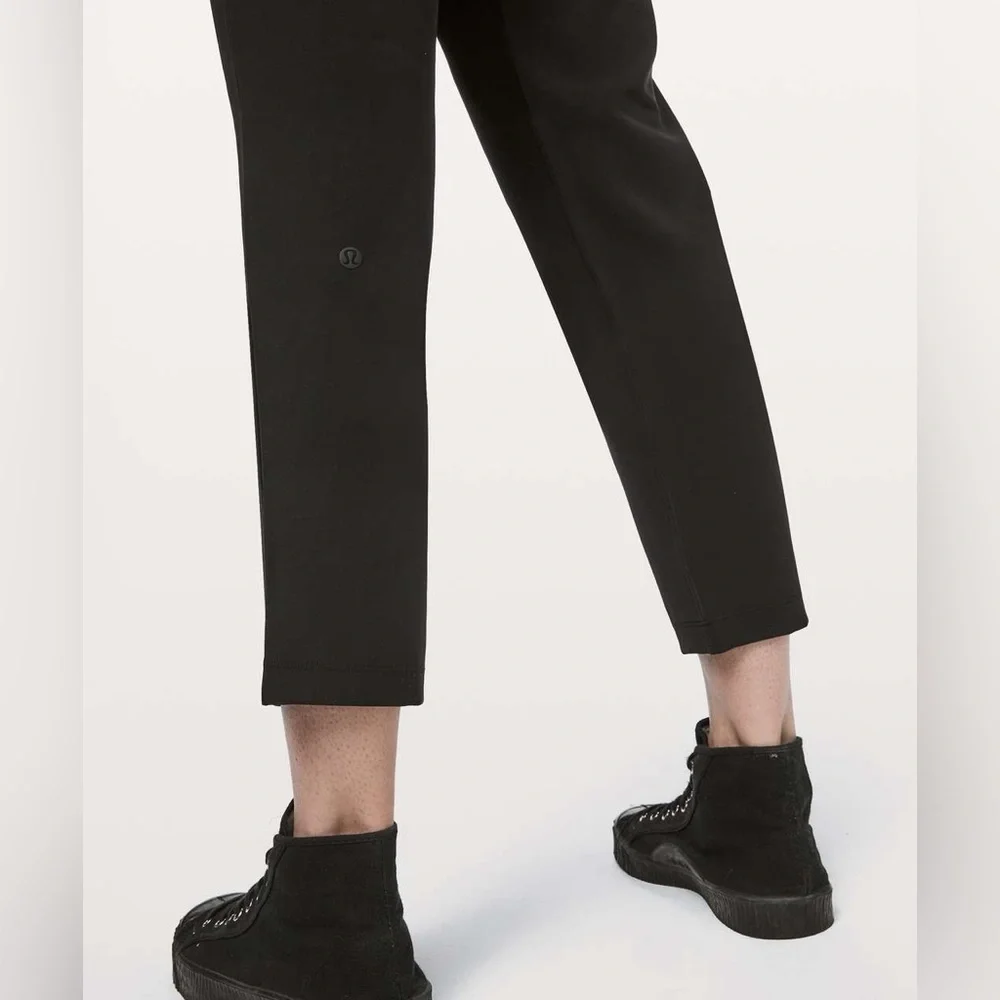 Lululemon On The Fly Pant *Woven 27